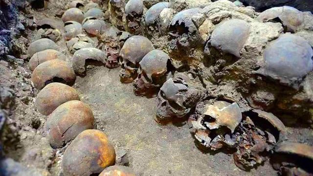 Tzompantli: macabra torre de cráneos humanos en pleno Centro de México