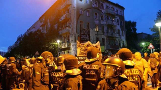 Disturbios en Berlín dejan decenas de heridos y detenidos