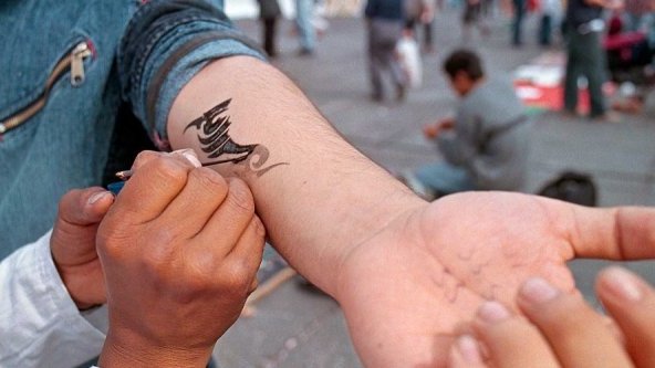 Recula, diputado panista con iniciativa de ley que prohibía los tatuajes