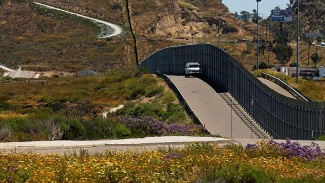 Arizona rechaza construcción de muro fronterizo