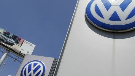 Empleados de VW admiten haber instalado software fraudulento