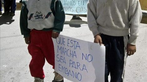 Bolivia aplaza la ley contra el trabajo infantil tras las protestas de los niños