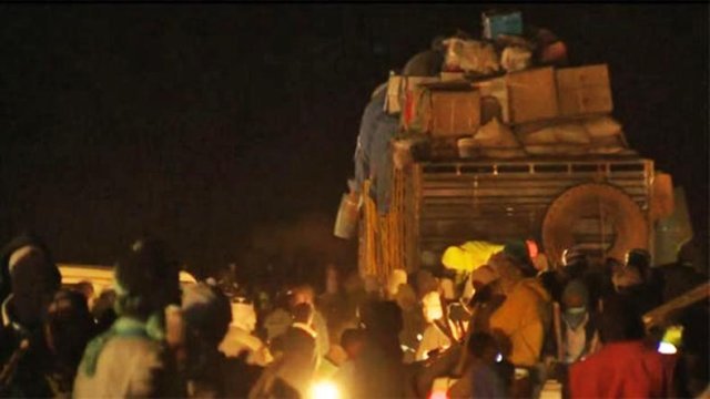 El drama de los migrantes que son vendidos en “mercados de esclavos” en Libia