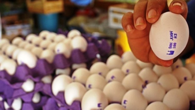 Aprovechan gripe aviar y elevan precio del huevo
