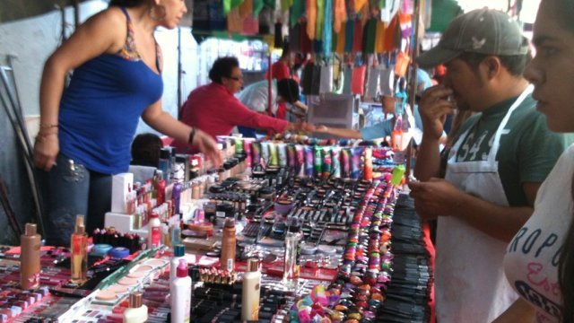 SAT promueve en Chihuahua formalización de comerciantes