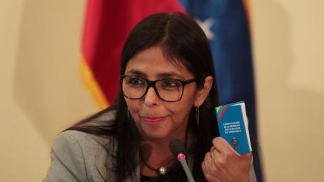Delcy Rodríguez responsabiliza a Videgaray de agresiones a funcionarios venezolanos