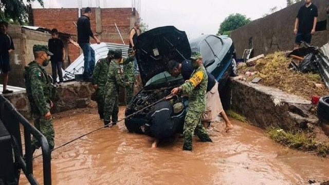 Lluvias ocasionan inundaciones en regiones del estado de Chihuahua
