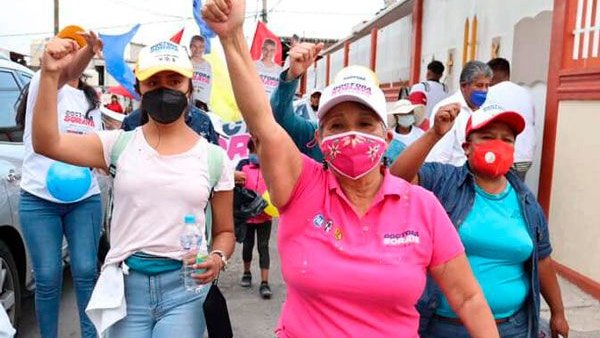 Disparan contra equipo de campaña de Soraya Córdova en Puebla