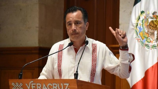 Despreocupa a Cuitláhuac García desaparición de poderes en Veracruz