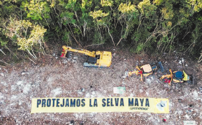 Activistas paran las máquinas del Tren Maya